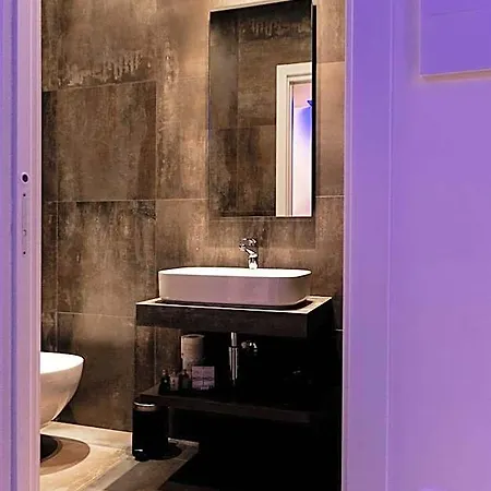 Trescharme Bed & Breakfast 4*
